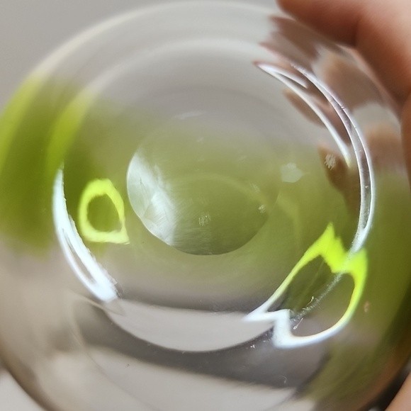 Clear vase hand blown heavy art glass with lime green clear stripe - Picture 8 of 10